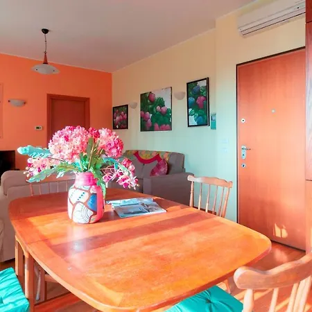 Italianway - Tolstoi 1 Apartment *